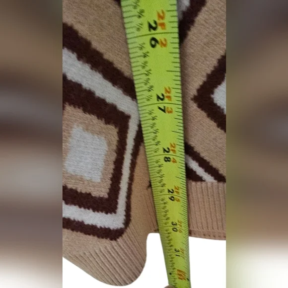 Warner Brothers - Abbott Elementary Sitcom Geometric Patterned Cardigan …​ - Picture 7 of 8